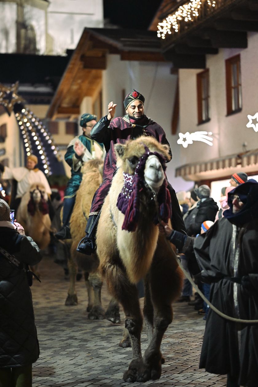 Umzug Weihnachtsmarkt